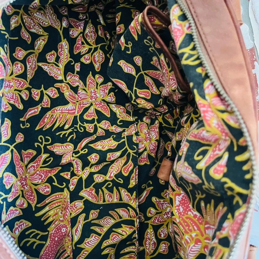 Vintage Steve Madden Studded Leather Shoulder Bag in Distressed Brown - Picture 11 of 11